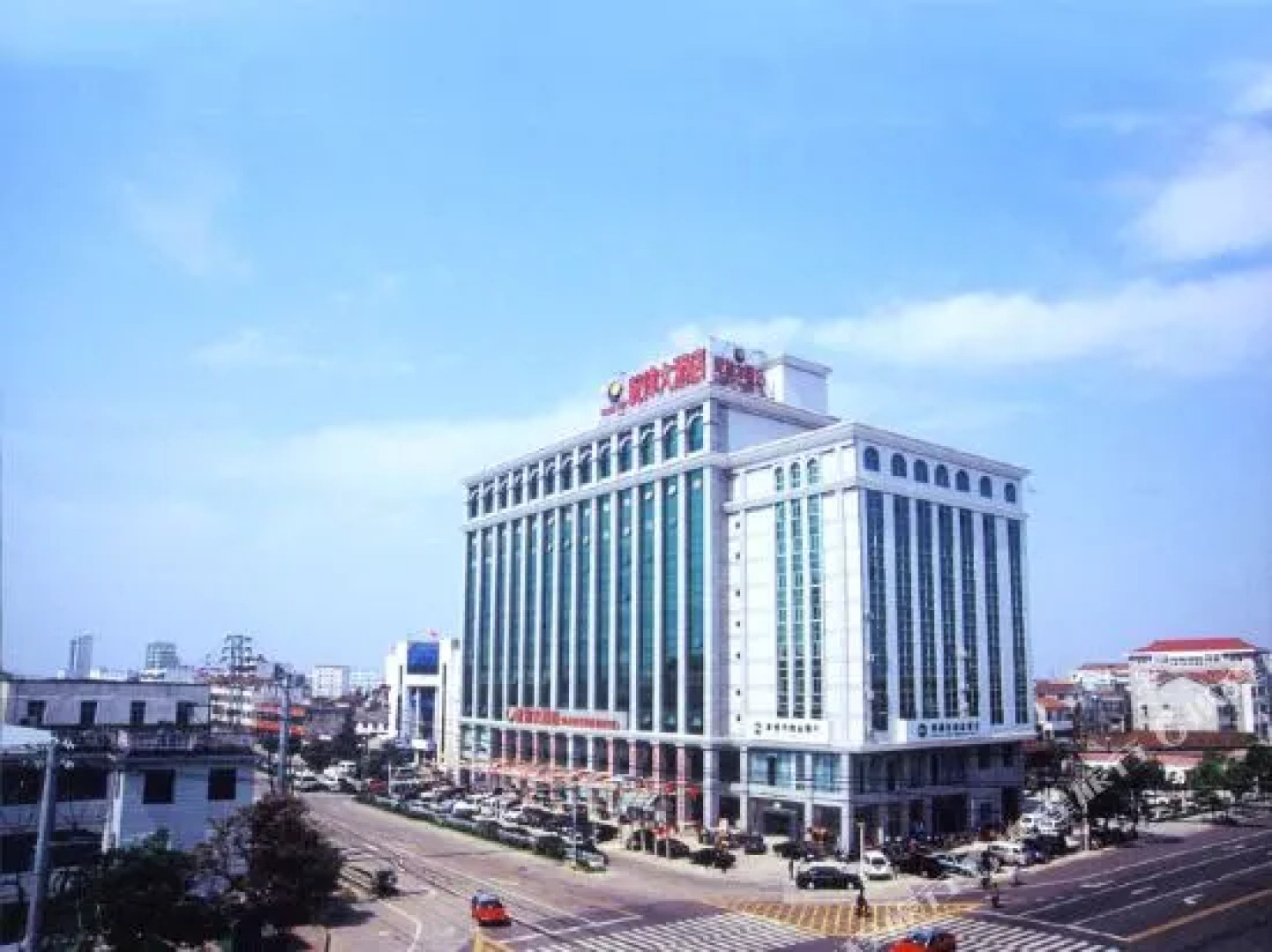 Qiankun Hotel