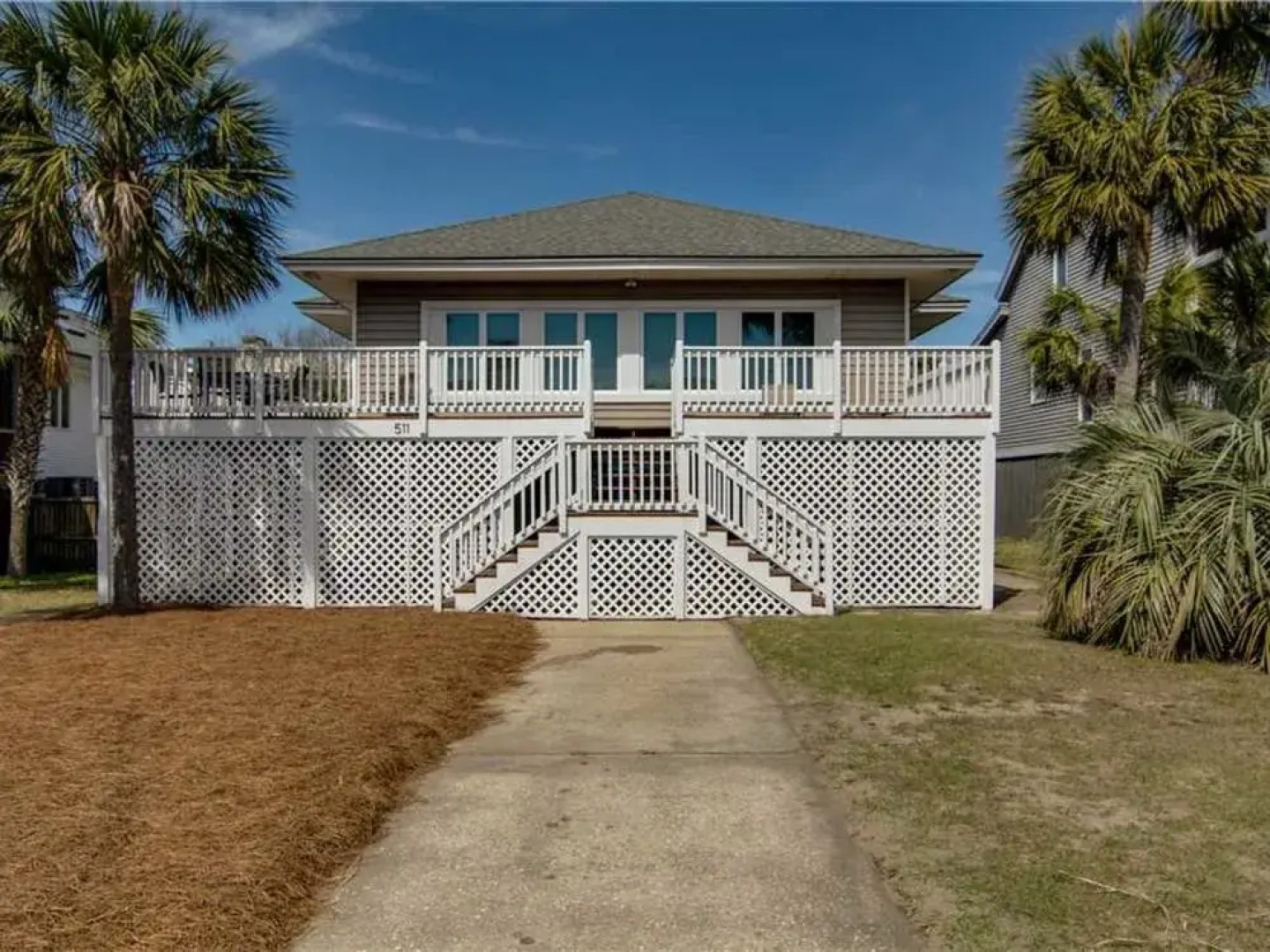 Ocean Boulevard 511 by RedAwning