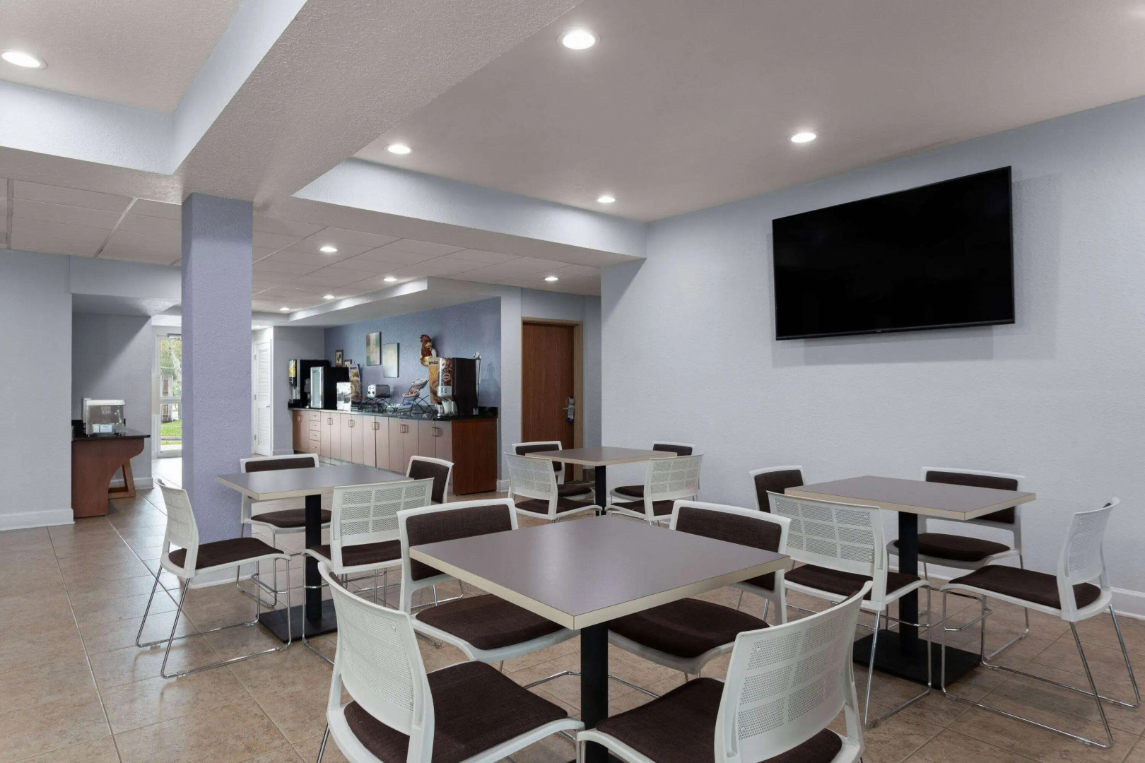Microtel Inn & Suites by Wyndham Zephyrhills
