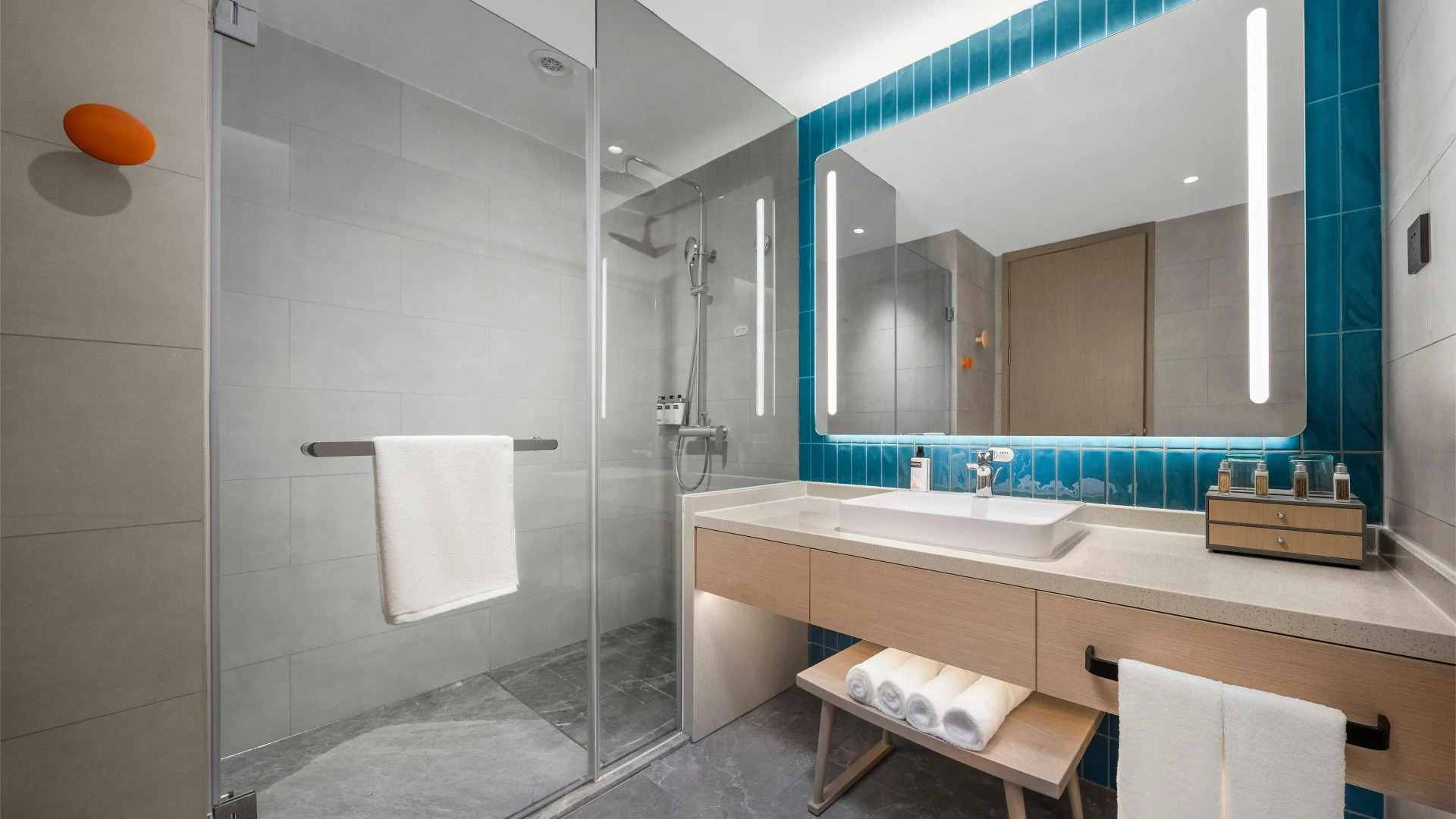 Holiday Inn Express Tengchong Hot Spring by IHG