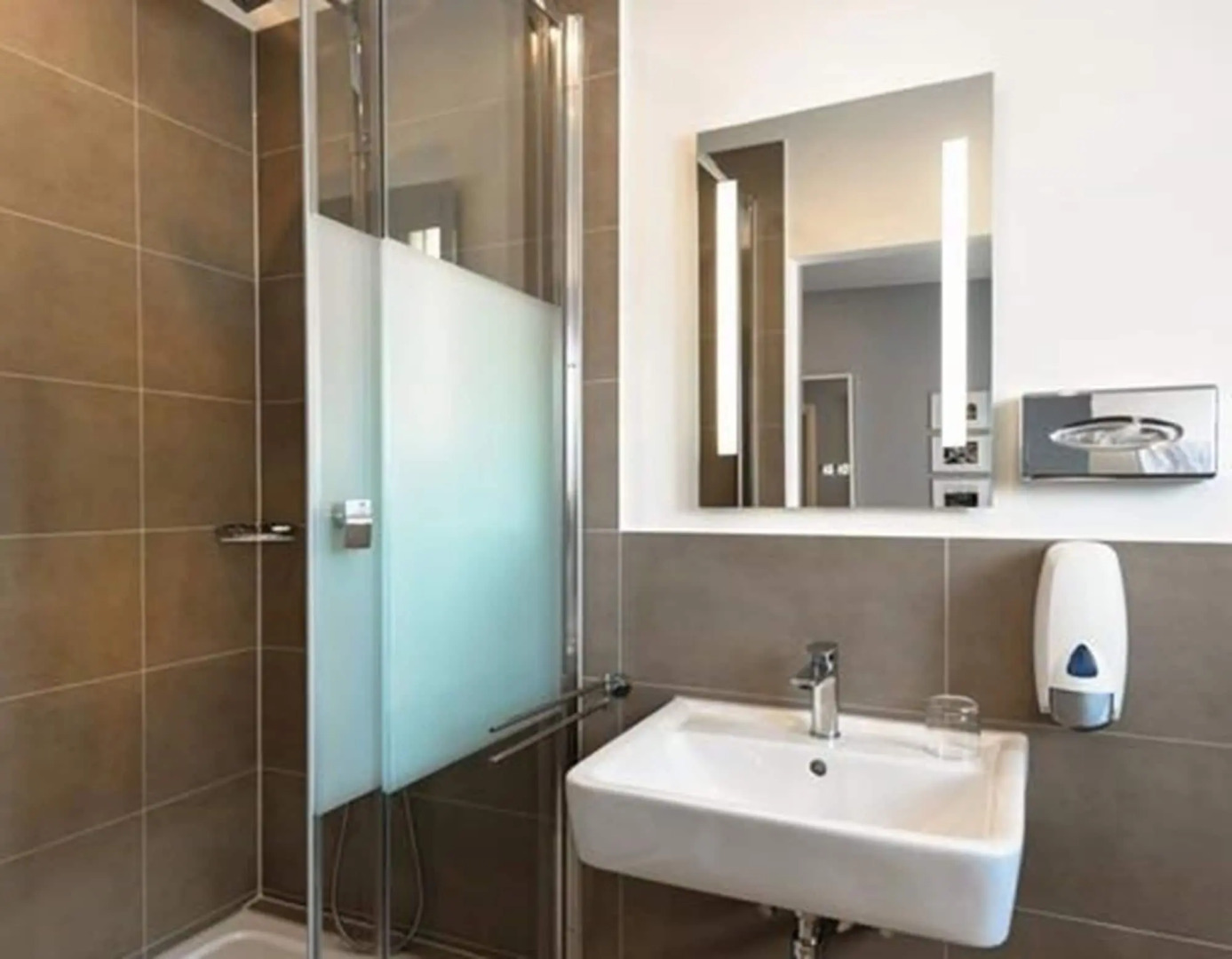 guestified. BARBAROSSA Hotel