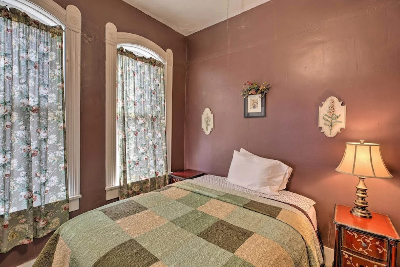 Pet-friendly Apt: Walk to Missouri River!