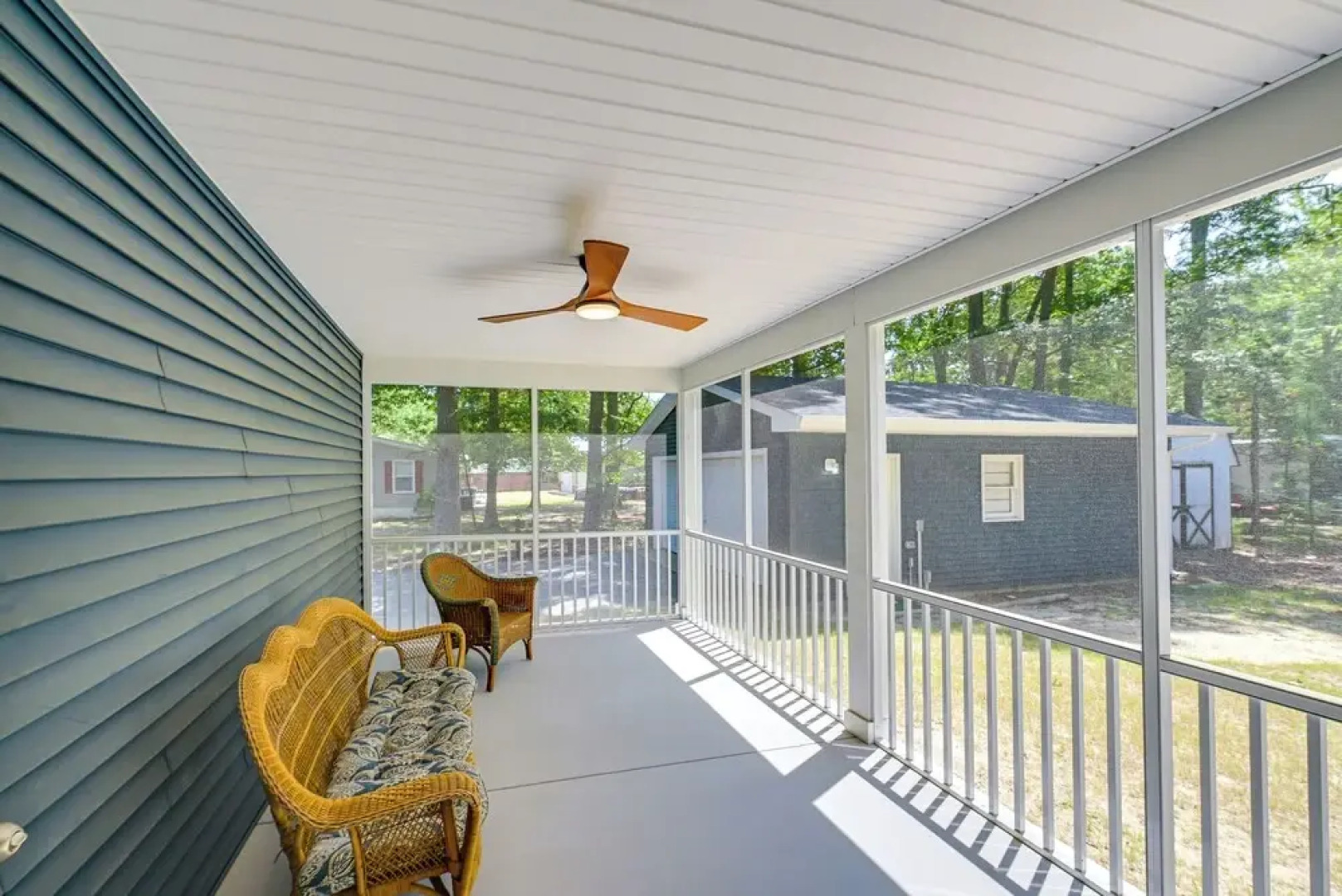 Coastal Comfort: Rehoboth Beach Getaway w/ Porch!