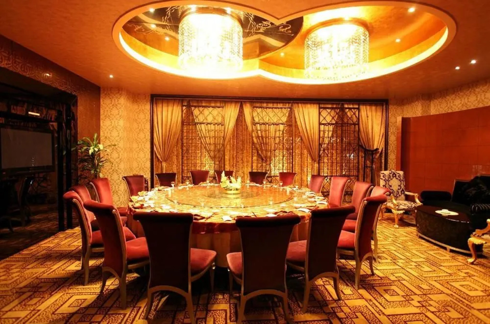 Pacific Prince International Hotel