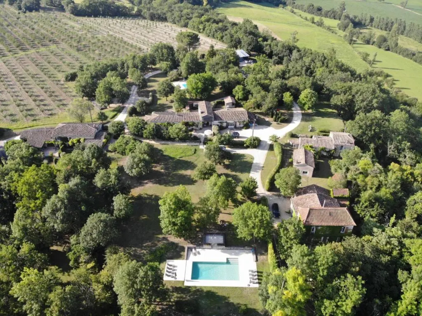 Lø.F.T Ô Village