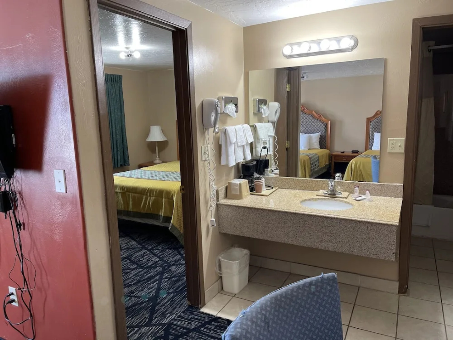 Rodeway Inn & Suites