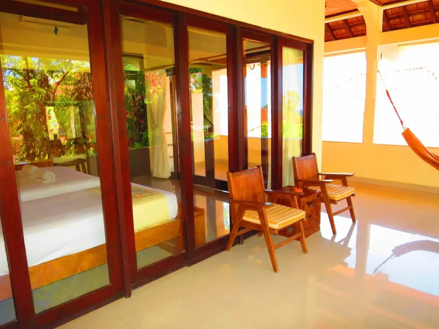 Amed Cafe & Hotel Kebun Wayan