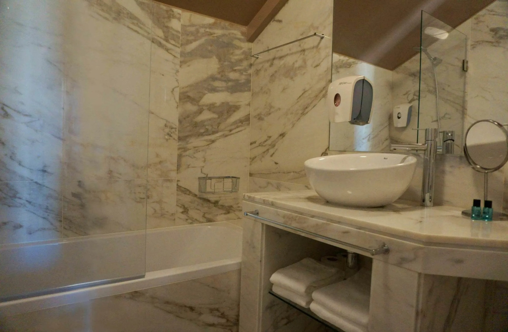 Lisbon Colours Bairro Alto Apartments