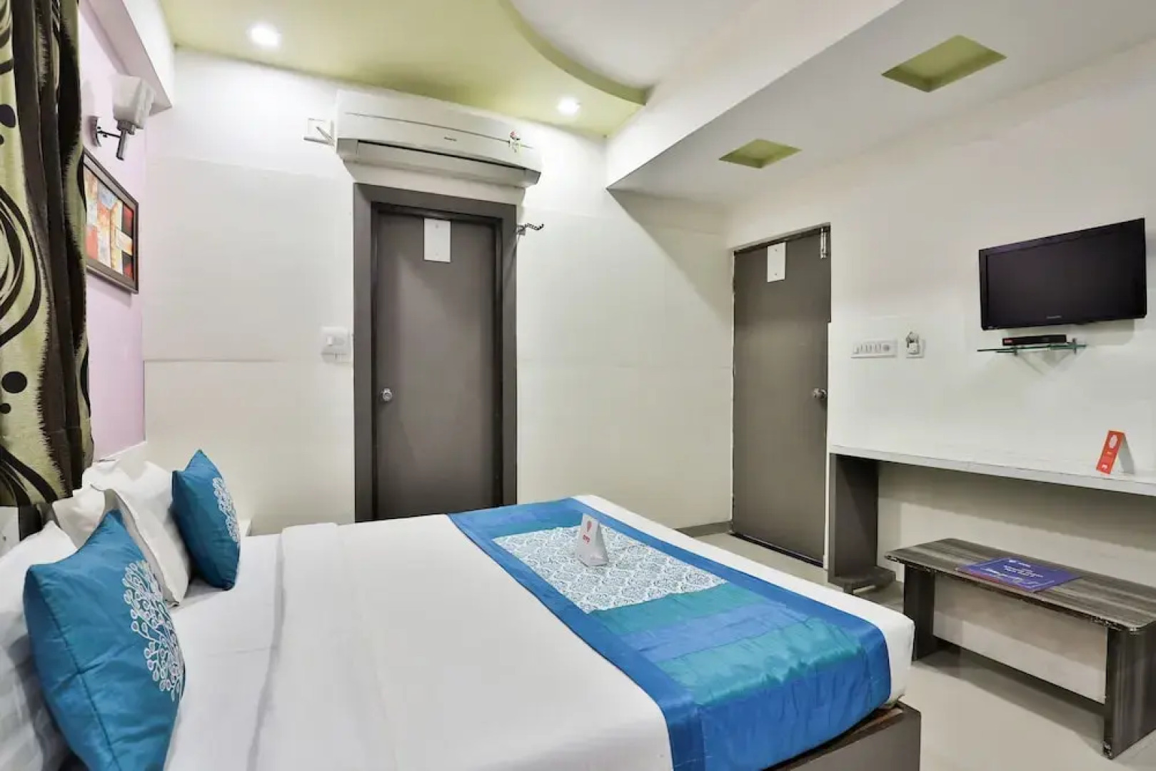 OYO 2389 Hotel The Grand Pritam