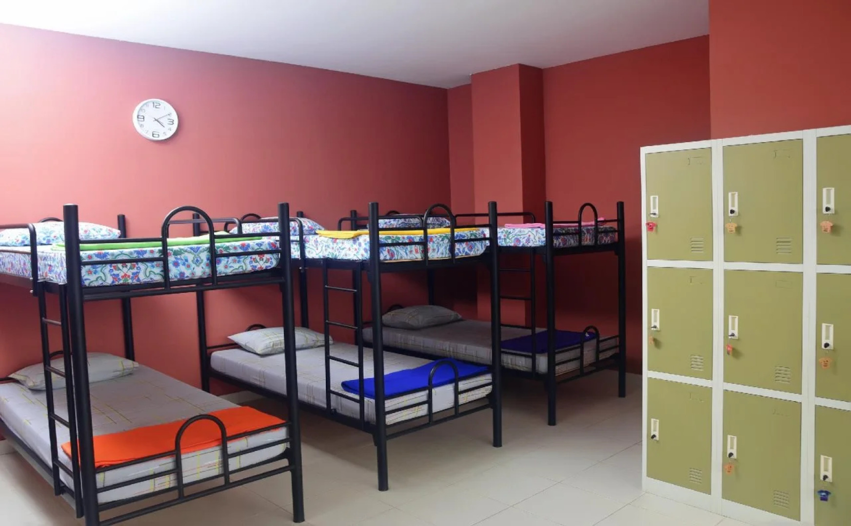 Footprints Backpacker