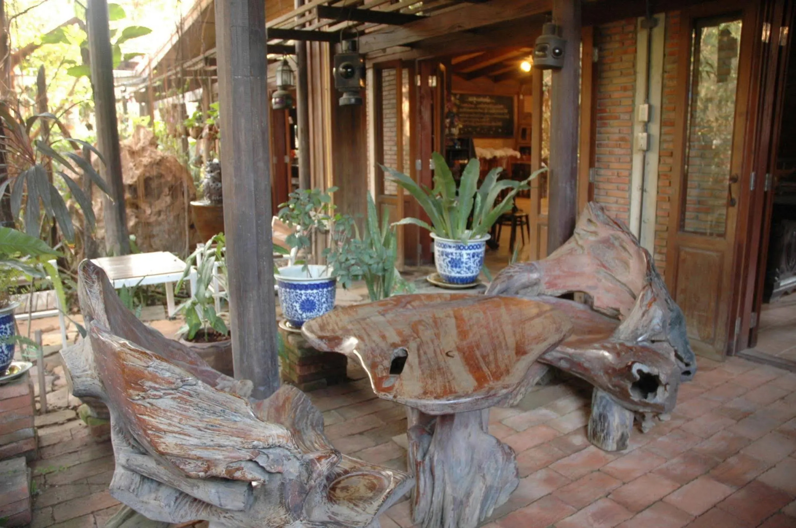 Momchailai River Retreat