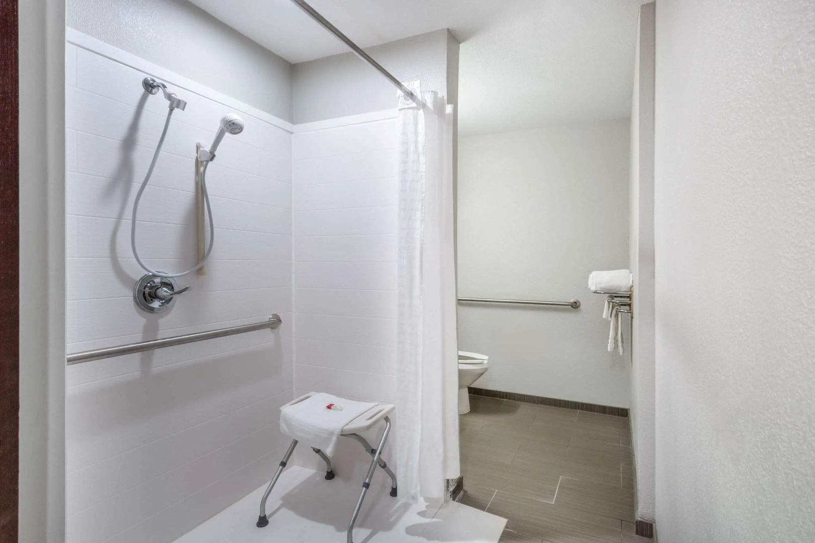 Microtel Inn & Suites by Wyndham Burlington