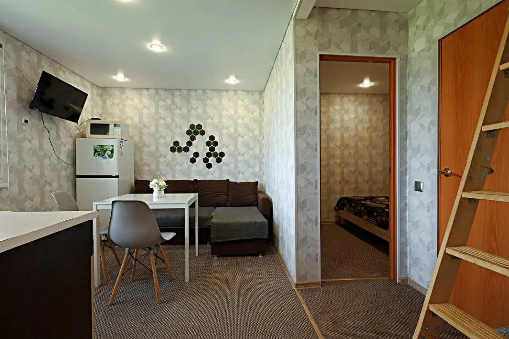 Уютный домик на берегу реки Инзер