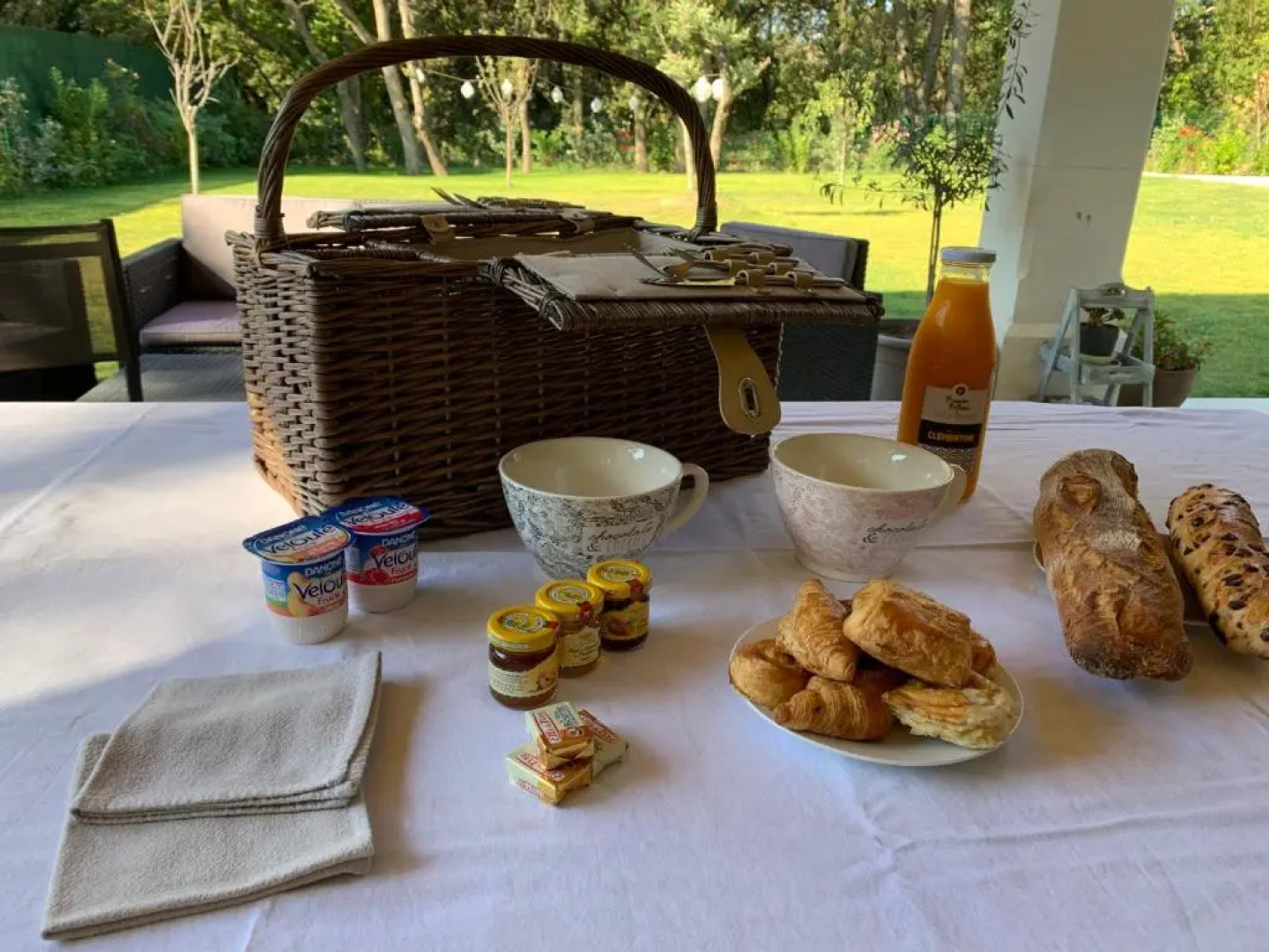 Les Jardins du Castelas by Perier-Provence