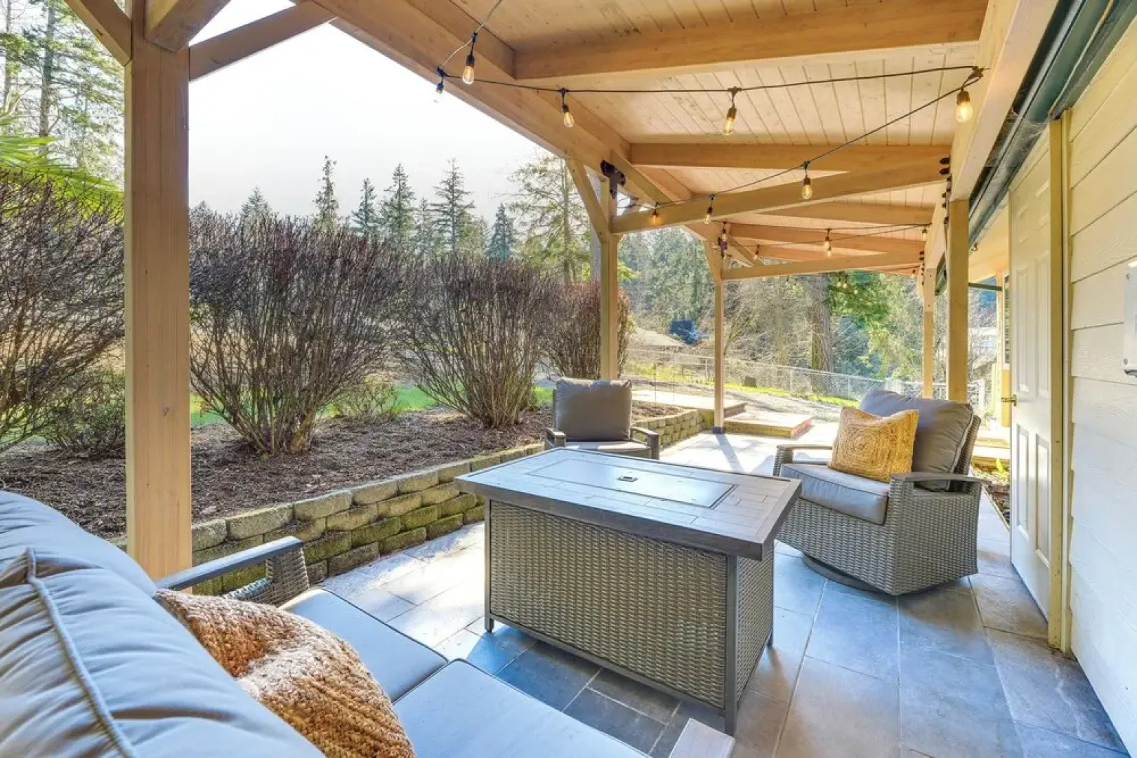 Waterfront Washington Getaway w/ Hot Tub & Deck!