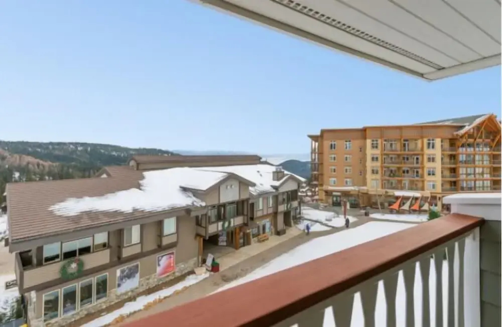 Schweitzer Mountain Resort Selkirk Lodge