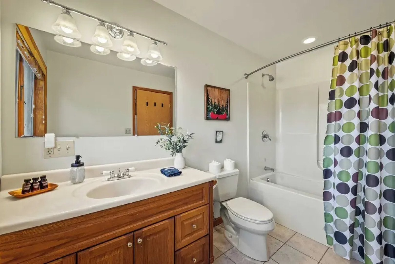 Lake View Chalet by Avantstay Lake Access + Deck