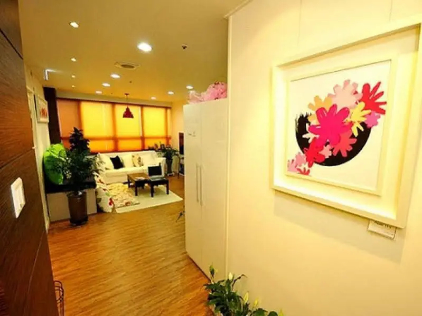 Goodstay The Planet Guesthouse — Women Only (отель для женщин)