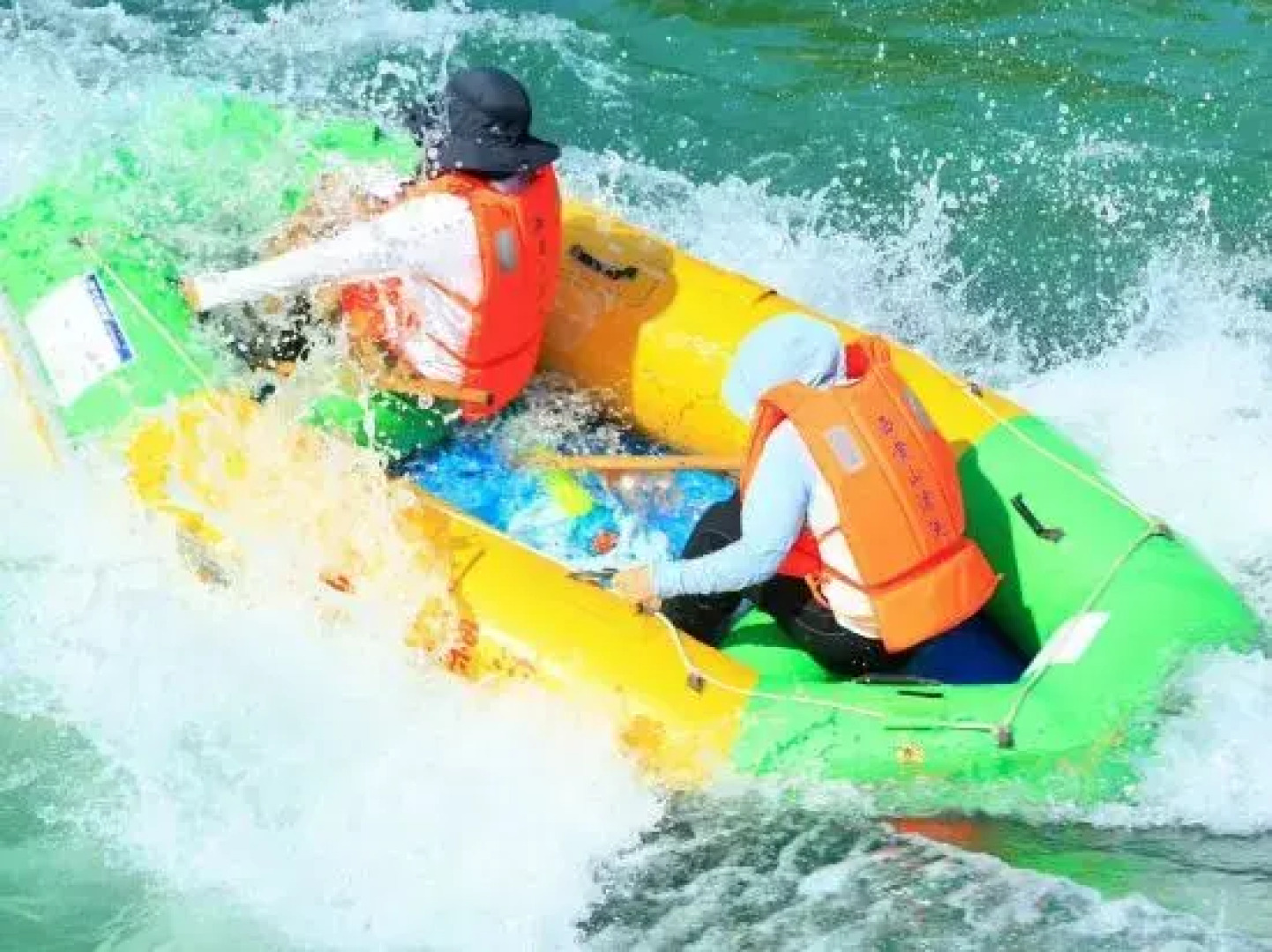 Selenium-themed Inn In West Huangshan City