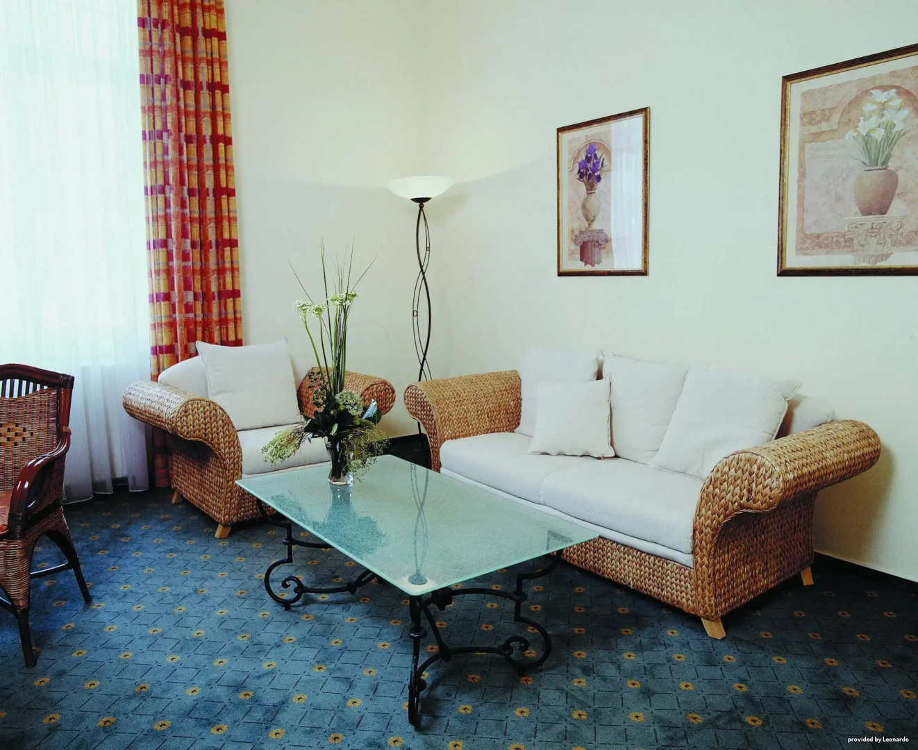 Star-Apart Hansa Hotel