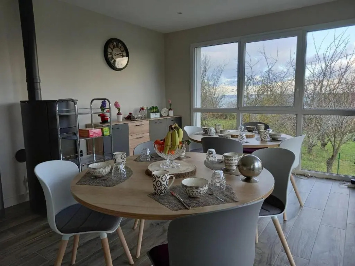 Les Lys (Adults Only)