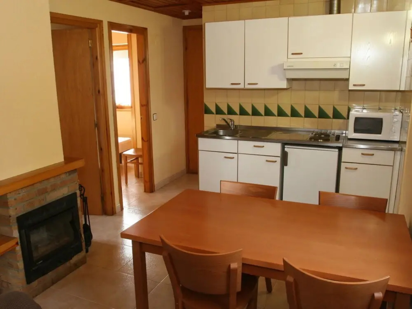 Scenic Bungalow With a Fireplace in the Middle of the Pyrenees