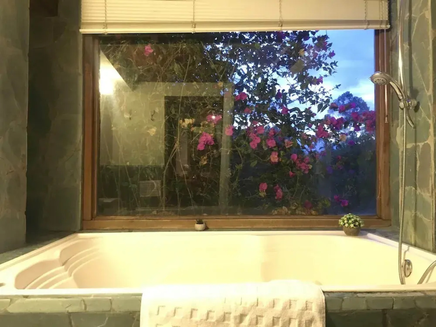 Casa Hippiness Guest House B&B