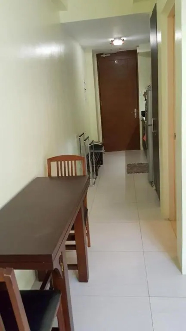 Pico De Loro - Myna B Studio