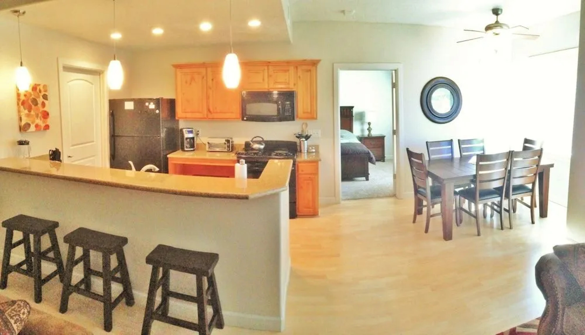 Downtown Luxury Condo at Citifront