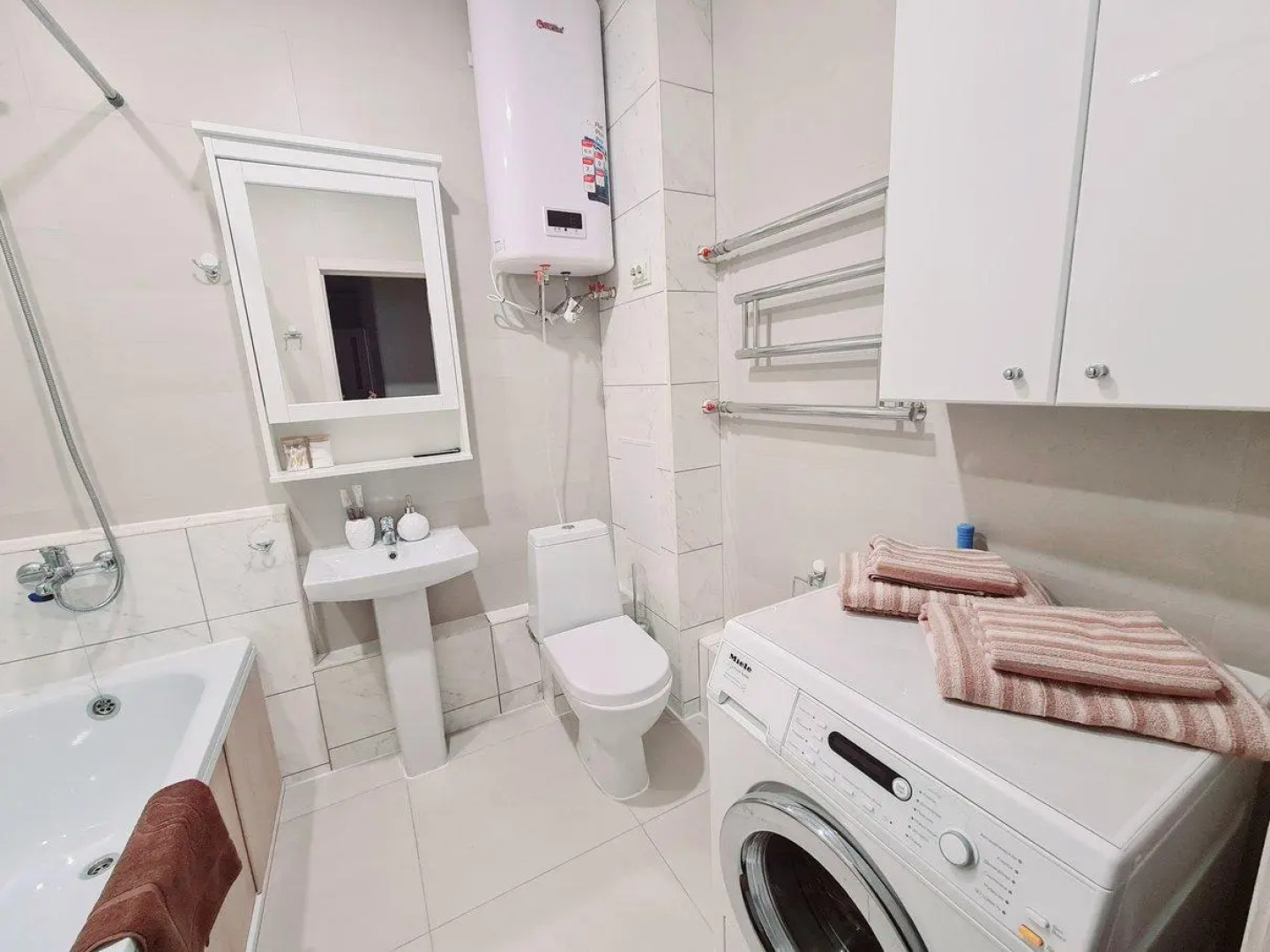 Апартаменты на улице имени Космонавта Поповича 11