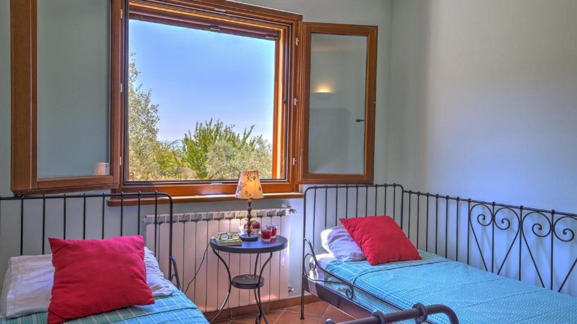 Vocabolo Menicaglie 6