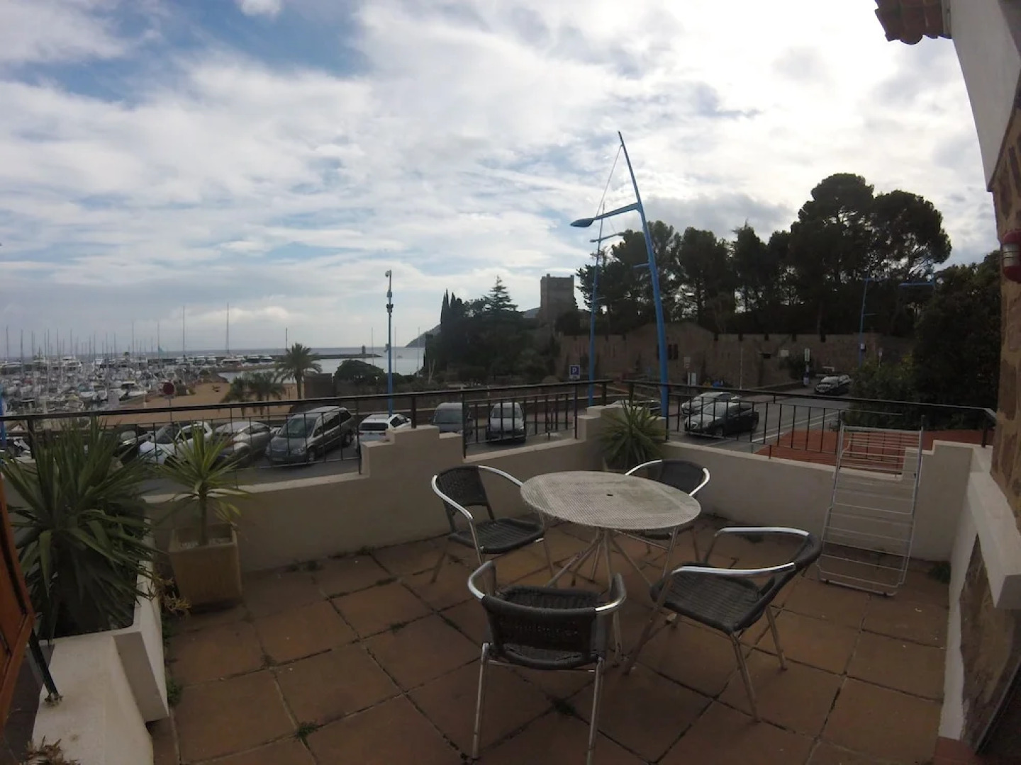 O'Sullivans By the Beach