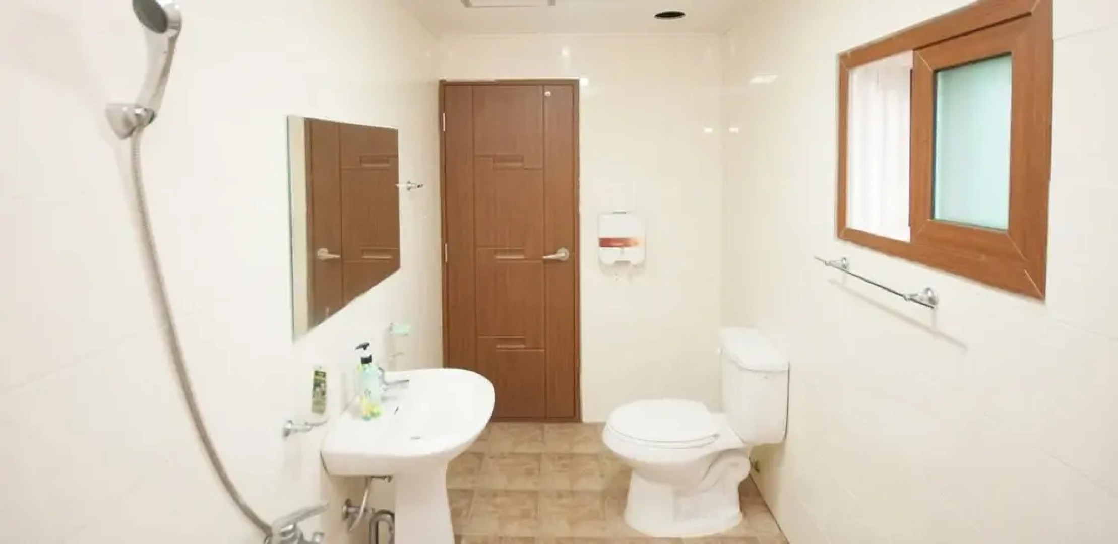 Sanchung Nari Flower Pension