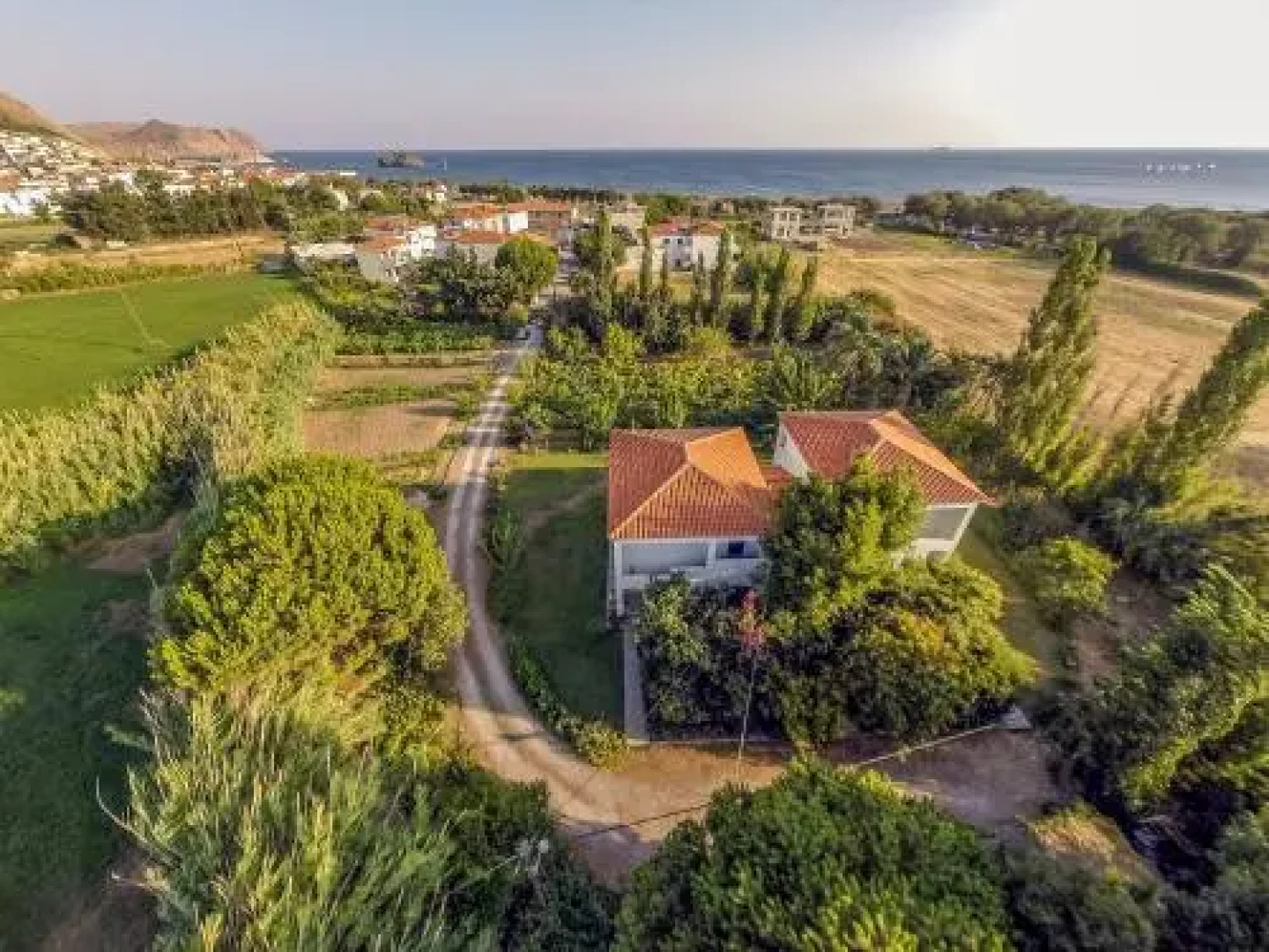 Eressos Ilios Apartments