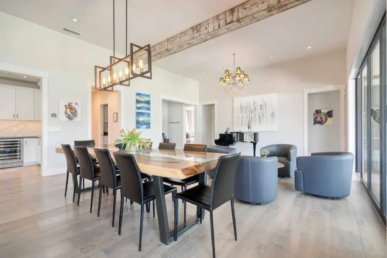 Luxe, Pool, Spa, Fire Pit, Game Room, Piano Sonoma Pool Retreat by Avantstay