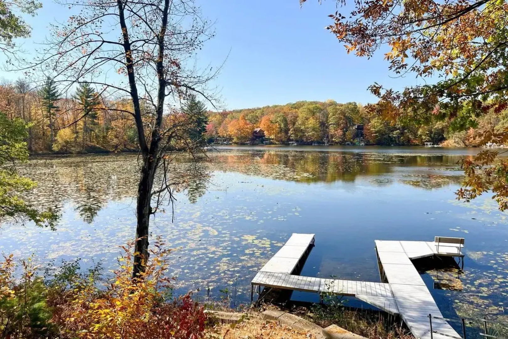 Spacious House w/ Boat Dock on Red Cedar Lake
