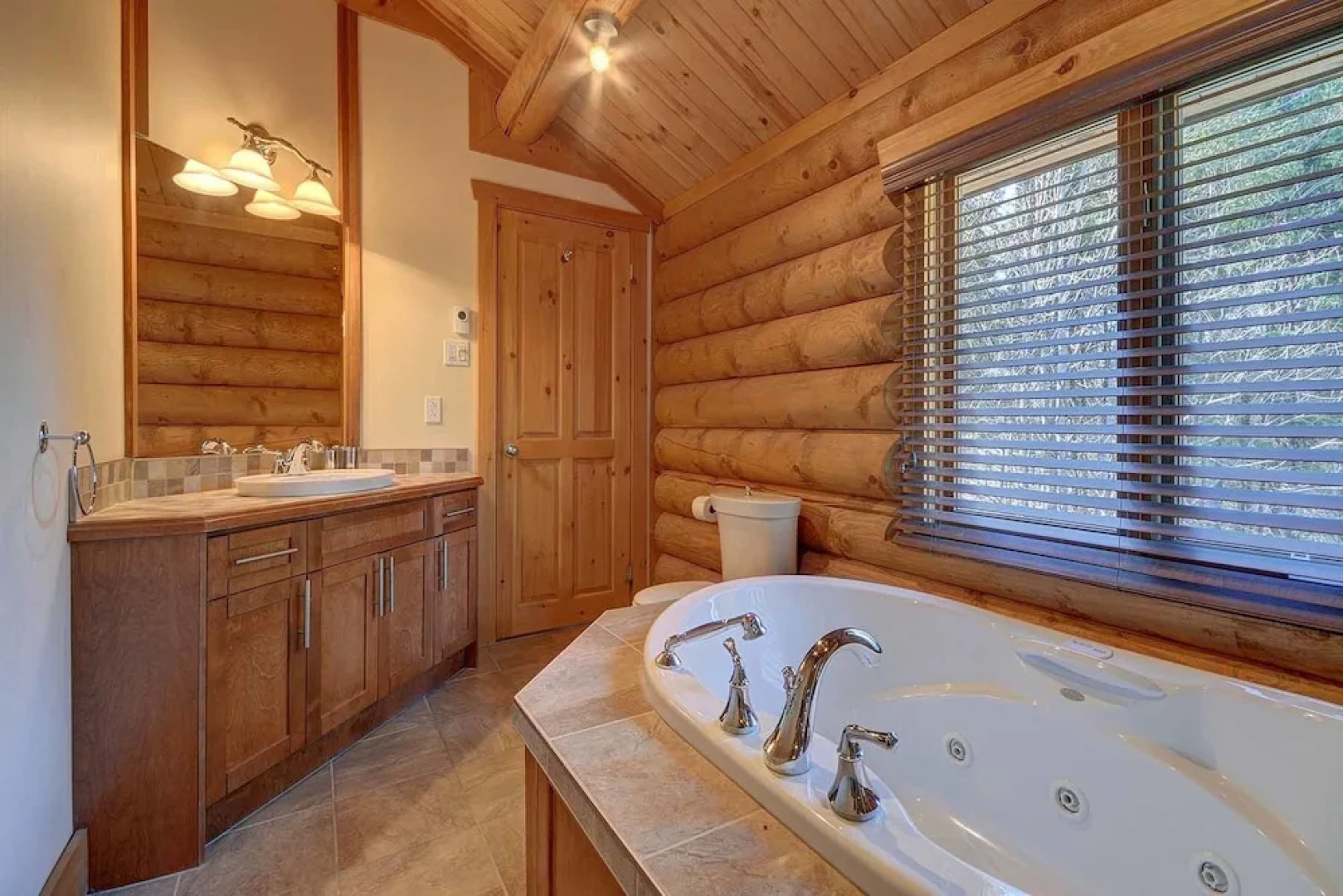 Chalet Nanook of the North