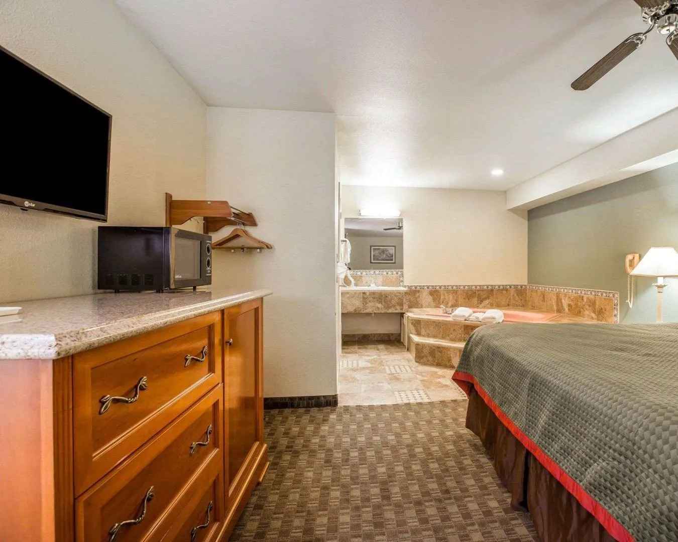 Rodeway Inn Delano
