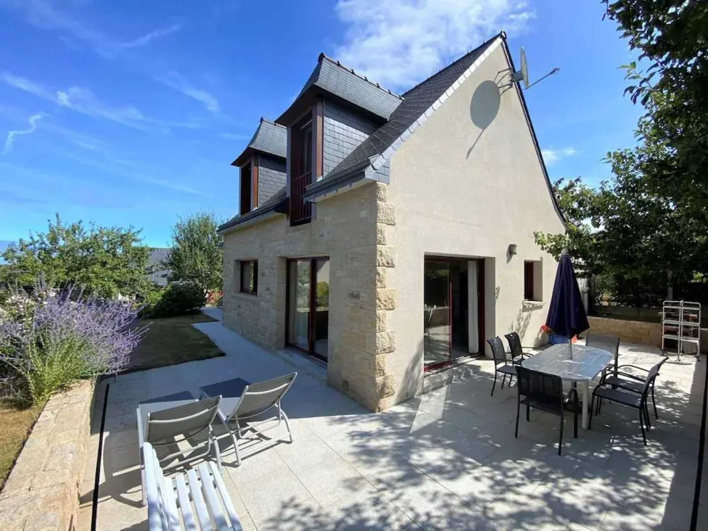 Holiday Home on the Emerald Coast, Plangenoual