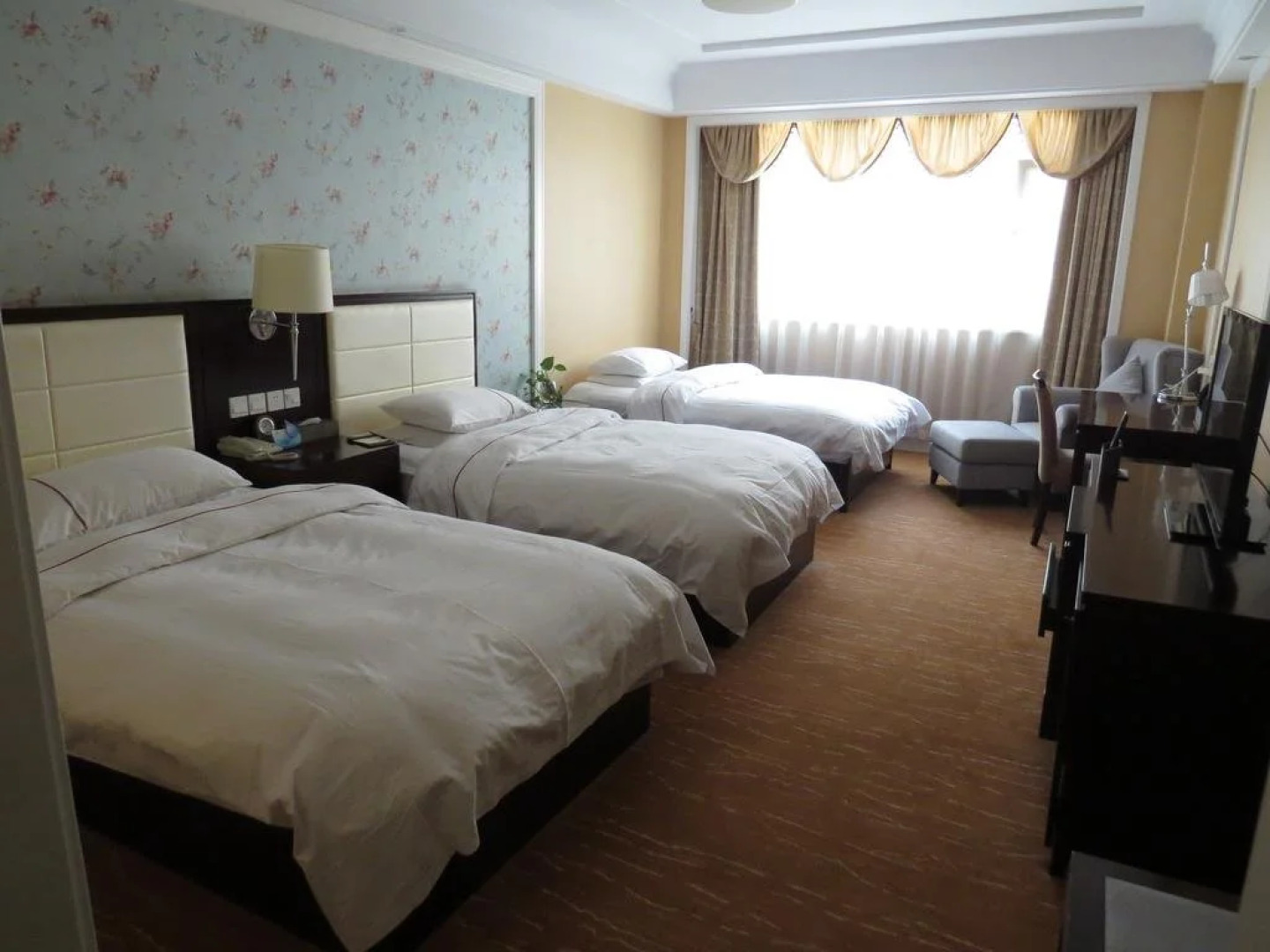 Inzone Galand Hotel Taian