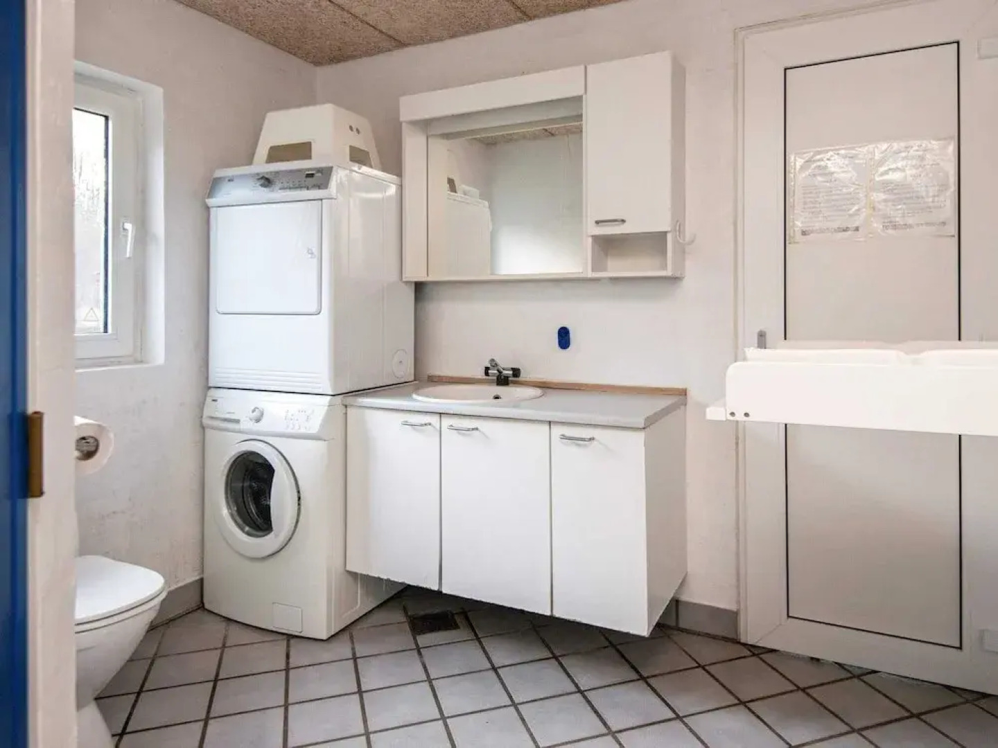 Tranquil Holiday Home in Glesborg with Hot Tub & Sauna