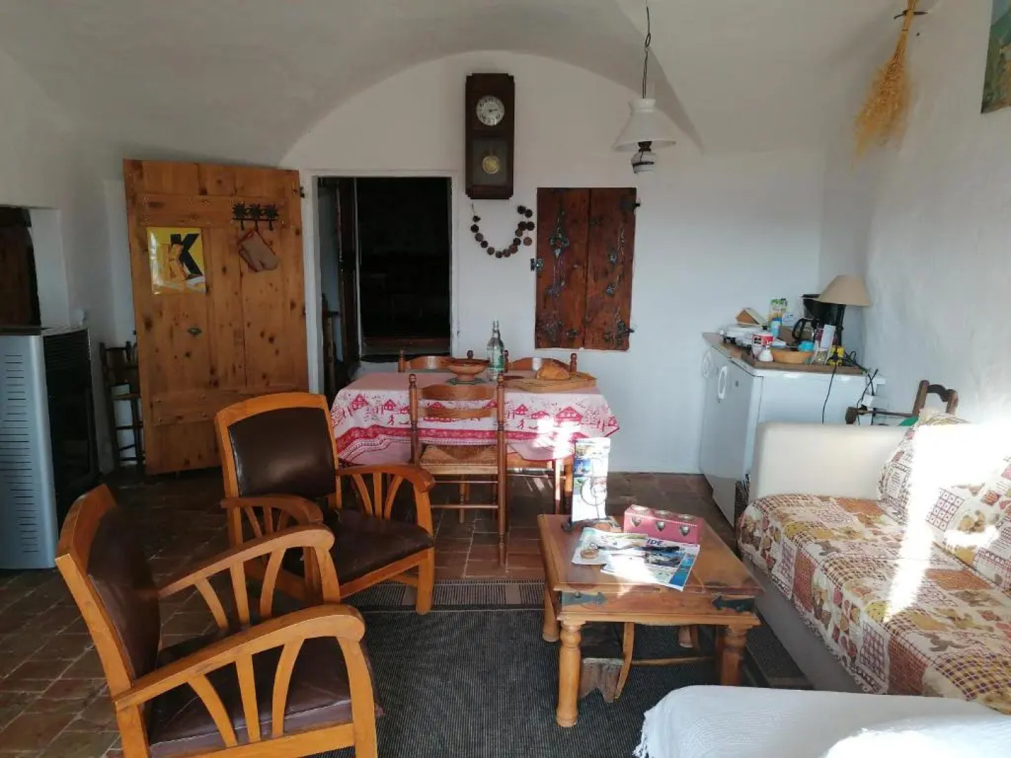 Chambre et pièce à vivre indépendantes