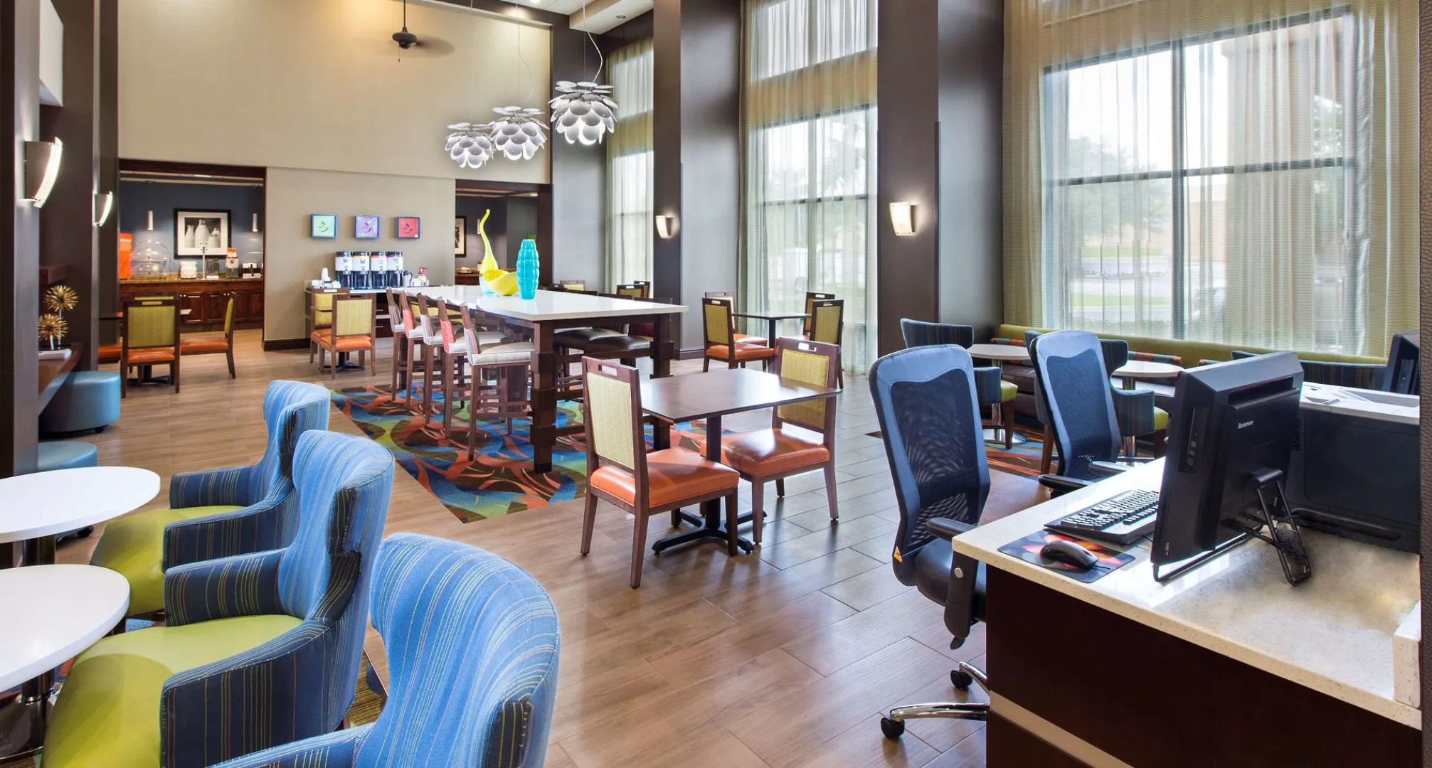 Hampton Inn & Suites Pensacola I-10 N at Univ. Town Plaza