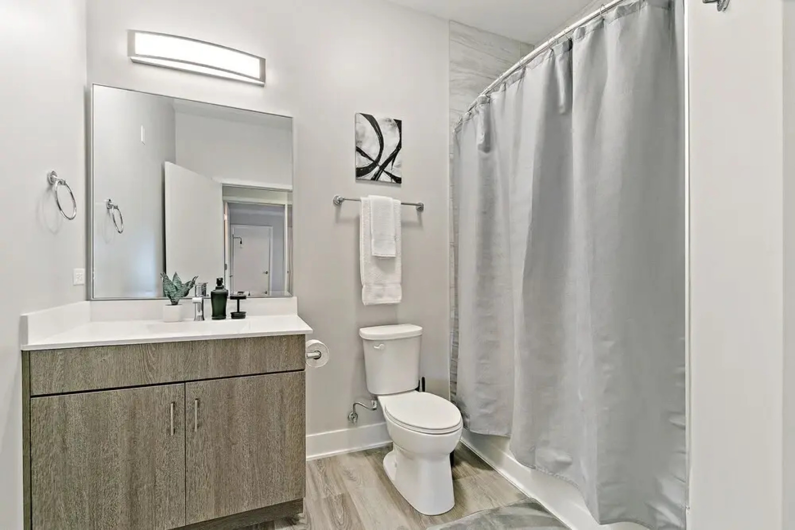 2BR Modern Living in Warrenville