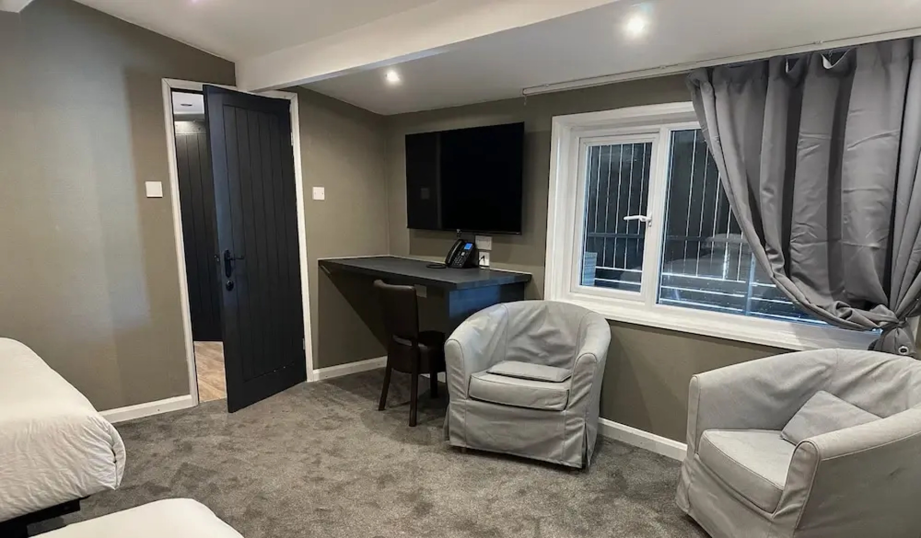 The Waterfront Lodges