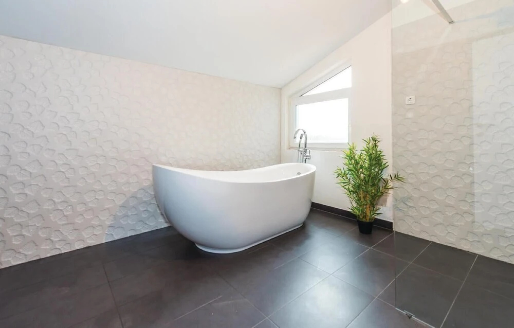Stunning Home in Skradin-dubavice With Wifi and 4 Bedrooms