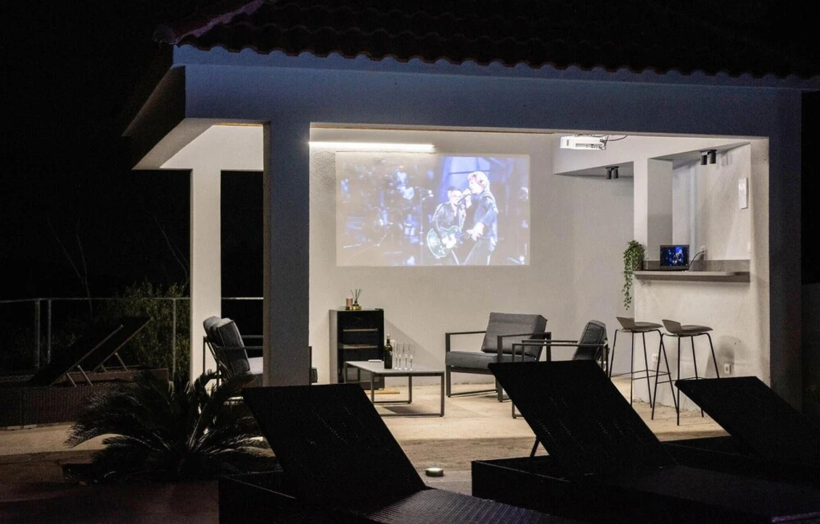 Amazing Home in Zrnovnica With Wifi and 2 Bedrooms