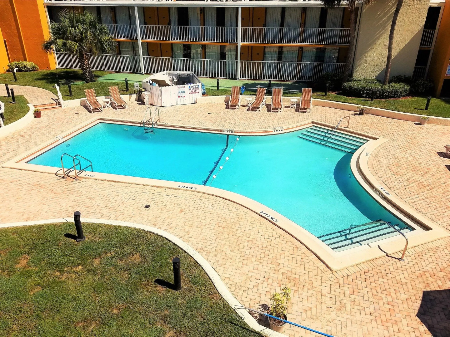 Days Inn & Suites Clermont