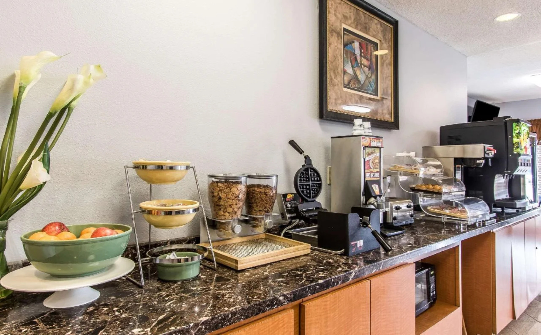 Econo Lodge Inn & Suites Huntsville University Area