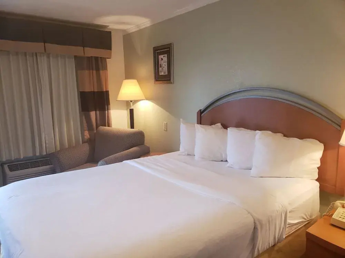 Best Western White Columns Inn